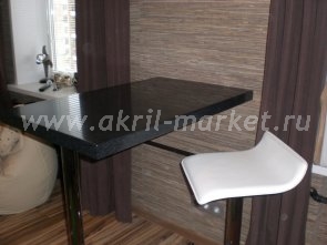     Corian Raffia