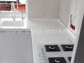     Staron Solid BW-010 Bright White